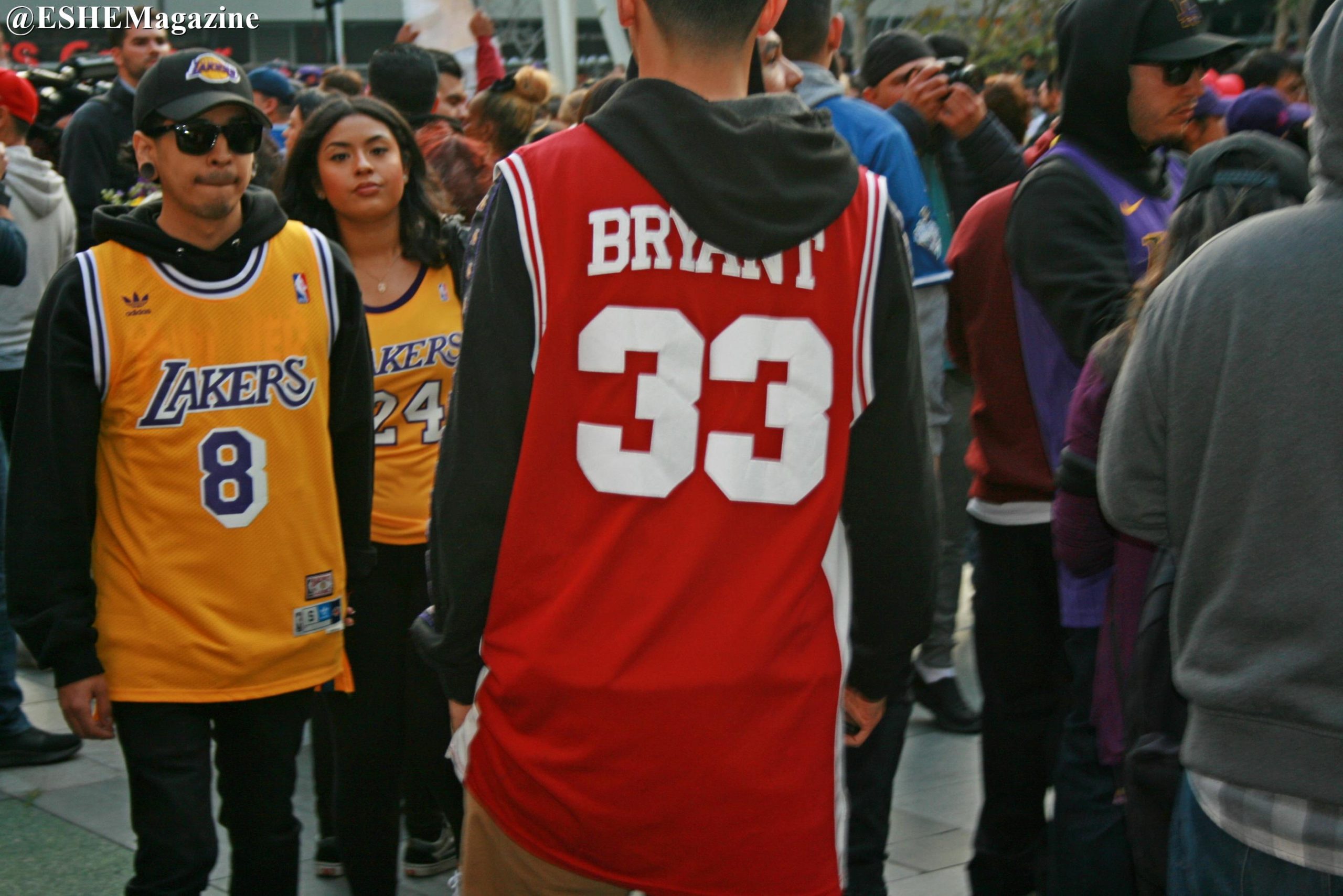 Kobe Bryant Fans Remember Him And his Daughter Gianna Bryant Outside of Staples Center