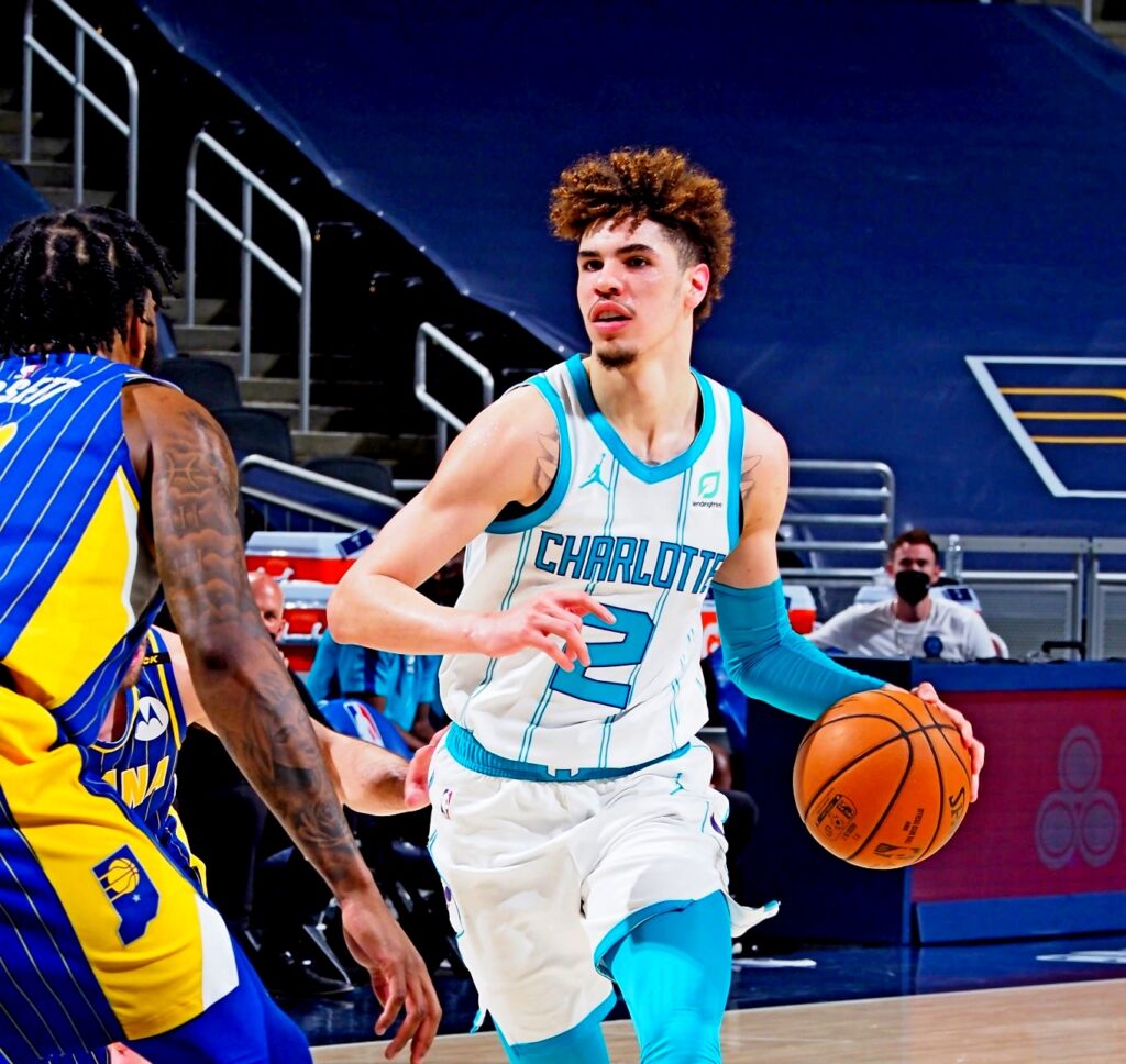 Lamelo Ball Wins 2020-2021 NBA Rookie Of The Year - ESHE Magazine INC.